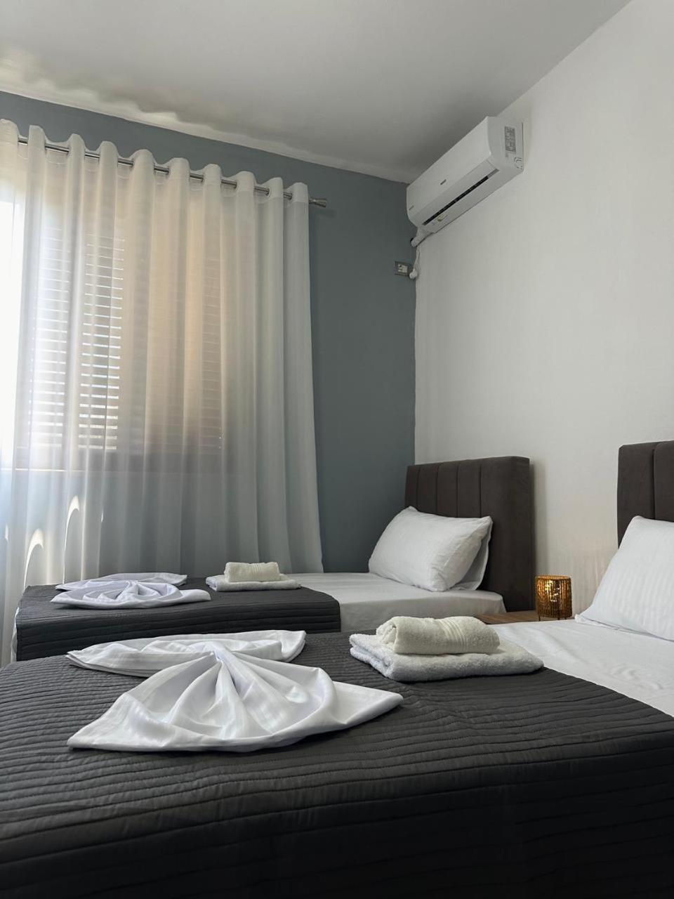 Host Apartments Shkodër Extérieur photo