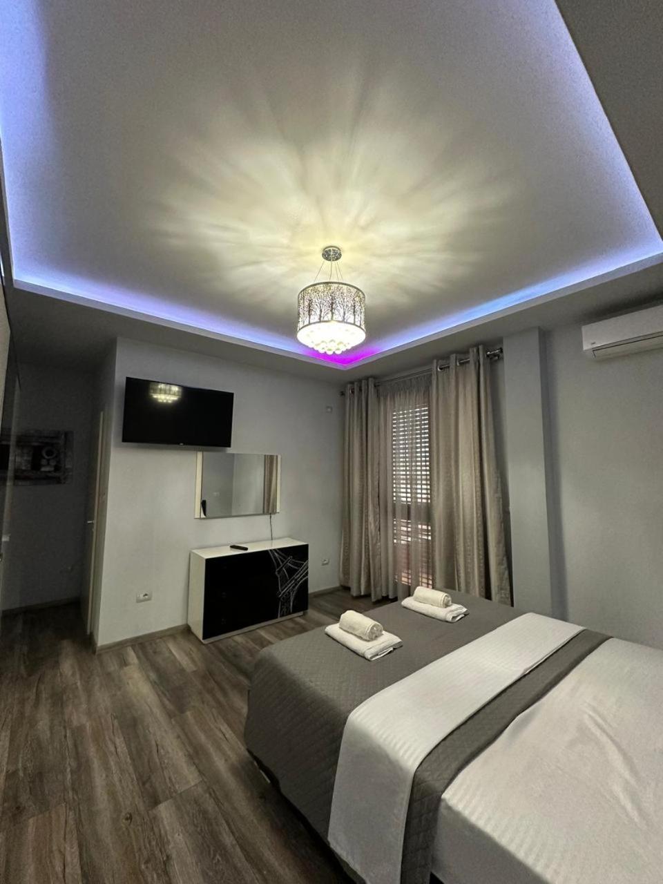 Host Apartments Shkodër Extérieur photo